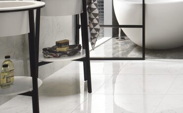 white porcelain tile bathroom