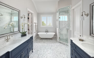 Ideas para baños con azulejos de mármol